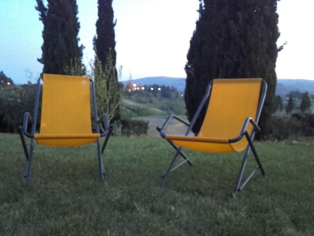 צ'רטאלדו Agriturismo Il Torrione מראה חיצוני תמונה