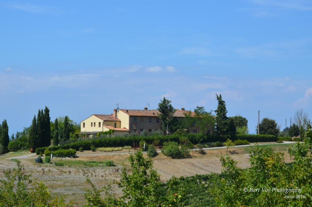 צ'רטאלדו Agriturismo Il Torrione מראה חיצוני תמונה