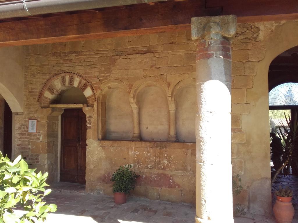 צ'רטאלדו Agriturismo Il Torrione מראה חיצוני תמונה