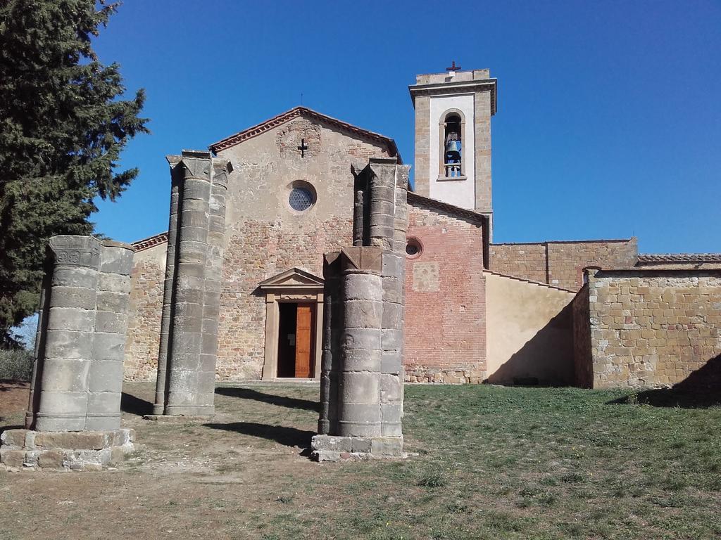 צ'רטאלדו Agriturismo Il Torrione מראה חיצוני תמונה