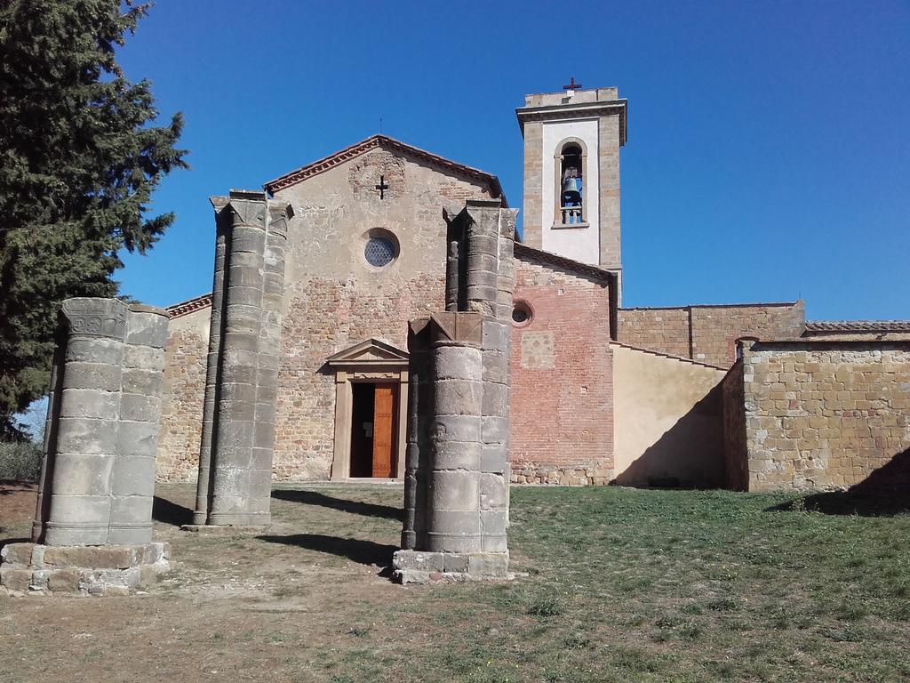 הוילה צ'רטאלדו Agriturismo Il Torrione מראה חיצוני תמונה