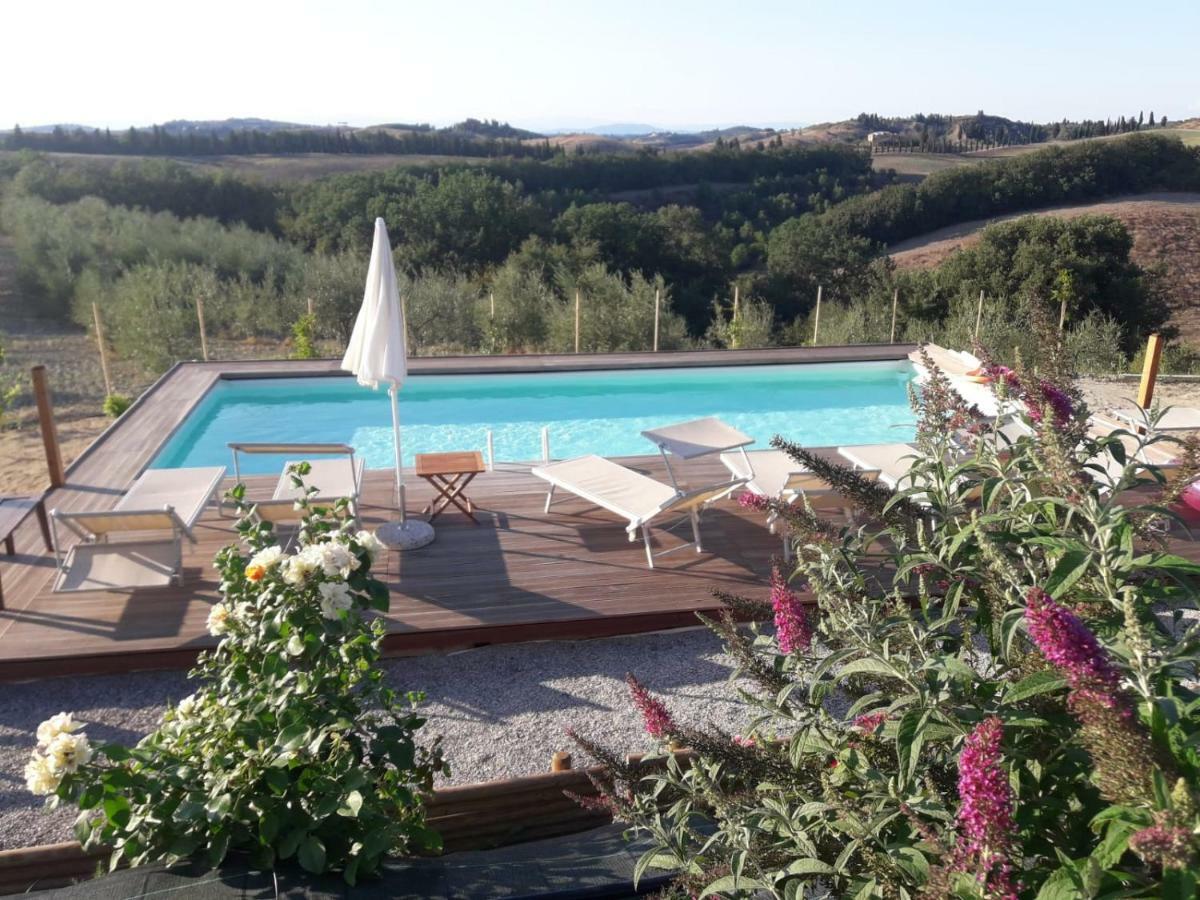 צ'רטאלדו Agriturismo Il Torrione מראה חיצוני תמונה
