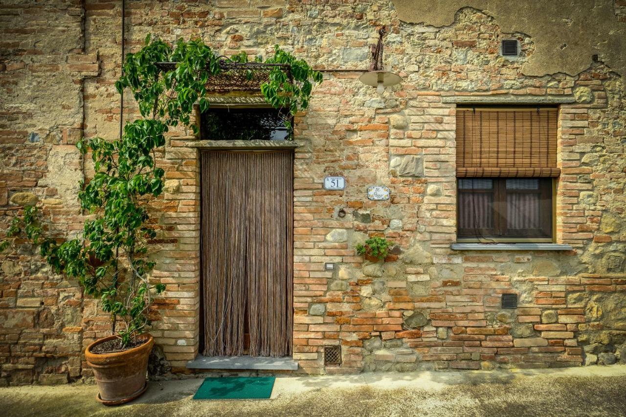 צ'רטאלדו Agriturismo Il Torrione מראה חיצוני תמונה